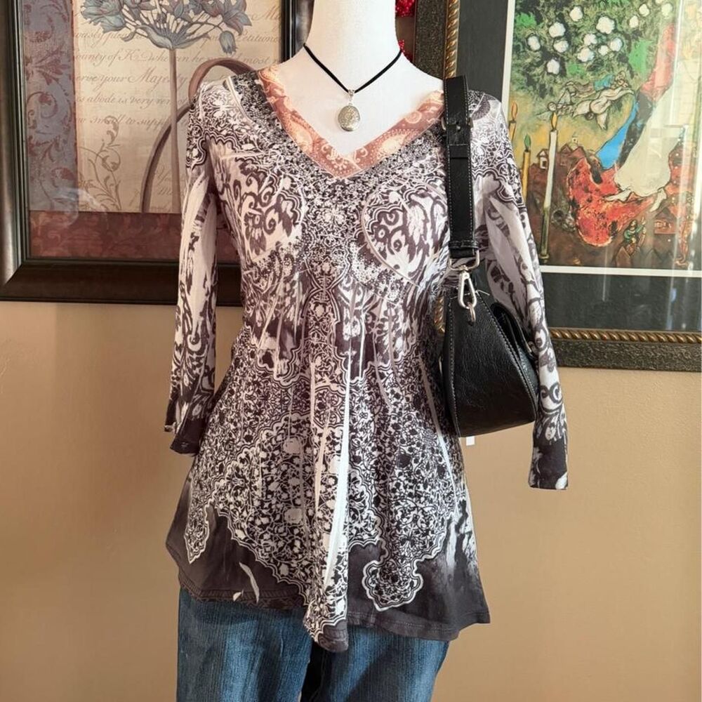 One-world Women's Blouse
